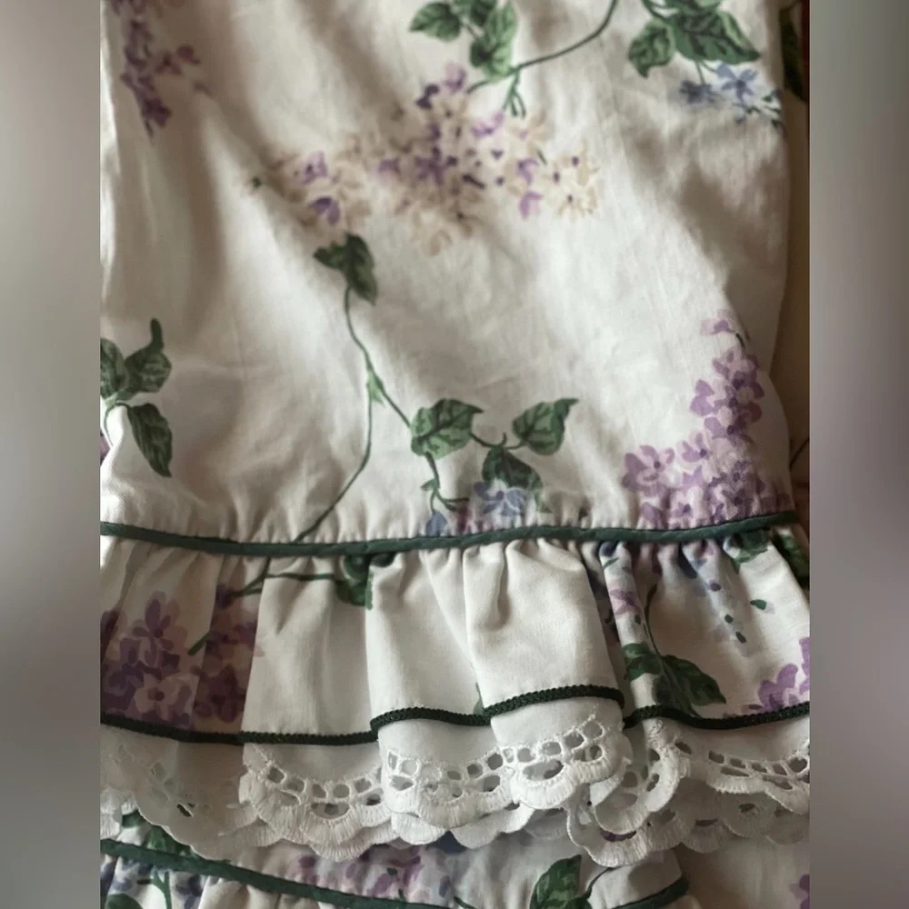 Set of 2 Vintage Waverly Lilac Floral Fabric White Eyelet Ruffle Standard Queen